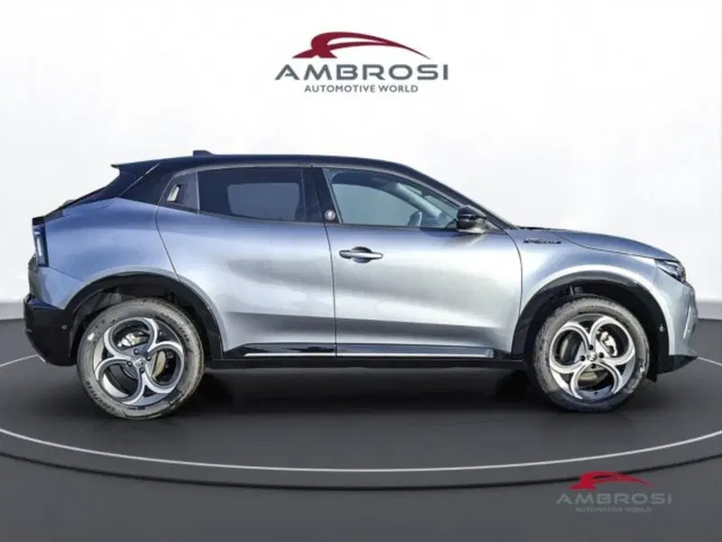 Alfa Romeo Junior nuova a Perugia (5)