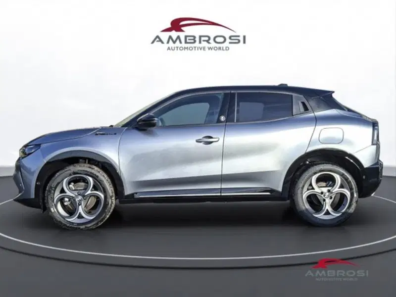 Alfa Romeo Junior nuova a Perugia (6)