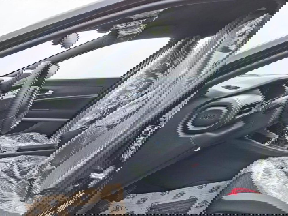 Jeep Avenger nuova a Perugia (10)