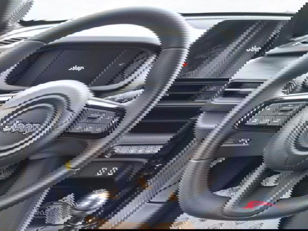 Jeep Avenger nuova a Perugia (14)