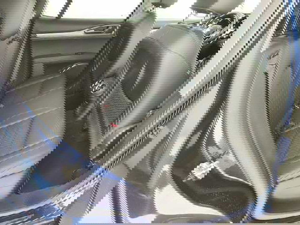Alfa Romeo Stelvio usata a Teramo (14)