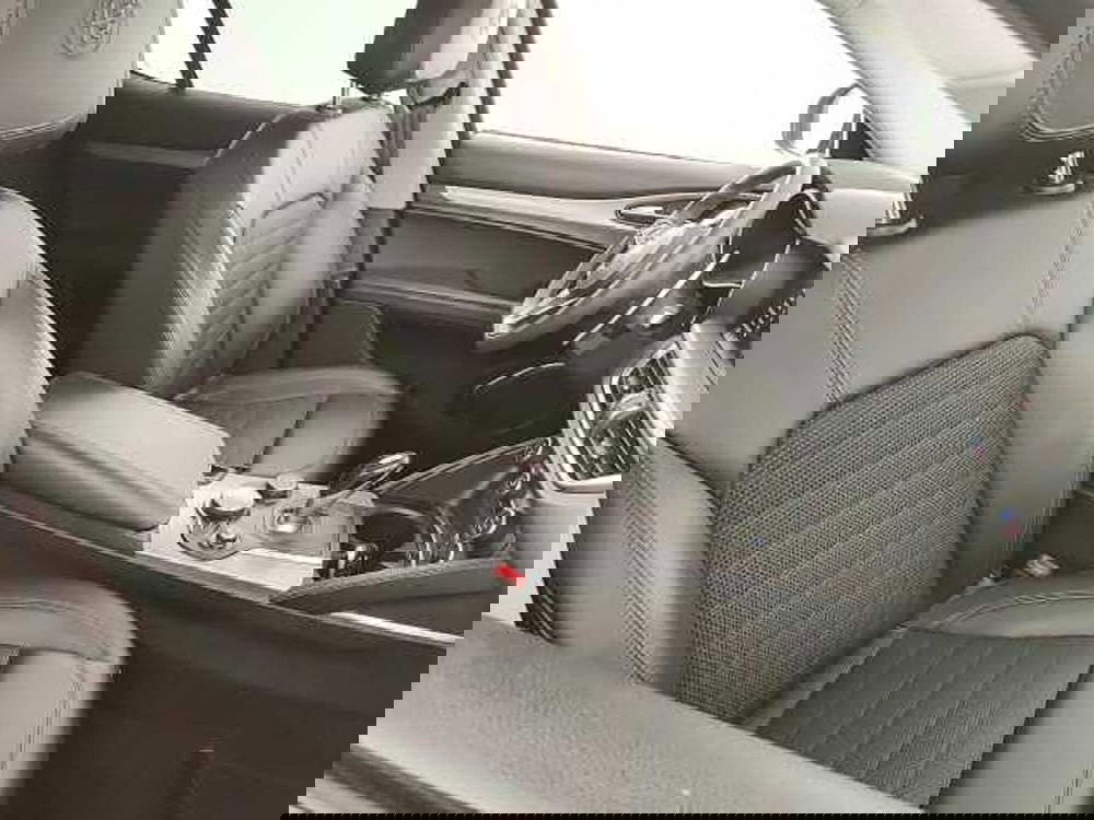 Alfa Romeo Stelvio usata a Teramo (15)