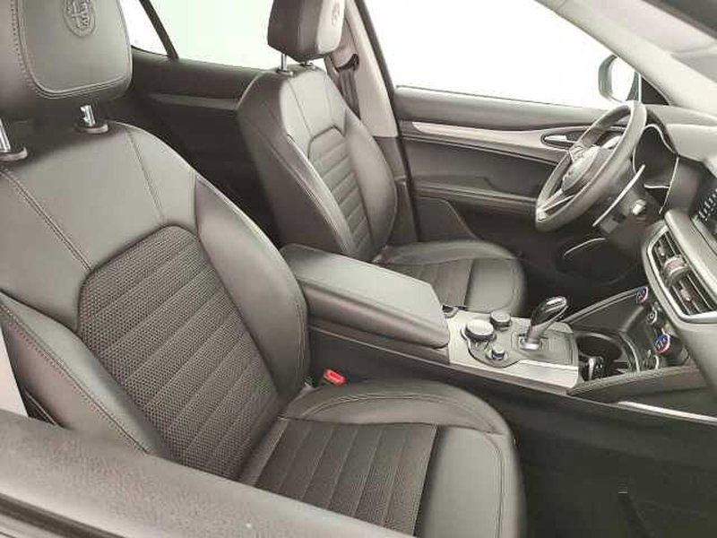 Alfa Romeo Stelvio usata a Teramo (15)