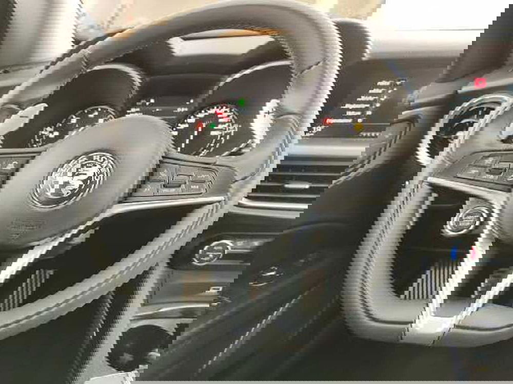 Alfa Romeo Stelvio usata a Teramo (17)