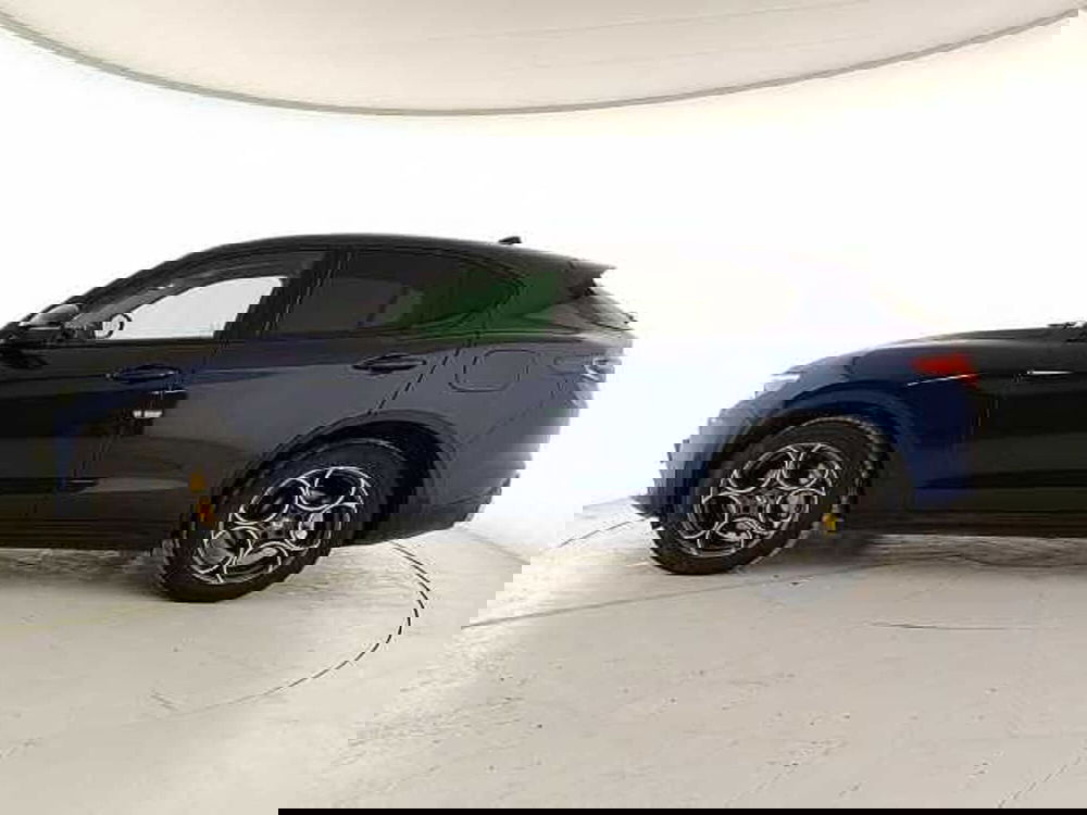 Alfa Romeo Stelvio usata a Teramo (2)