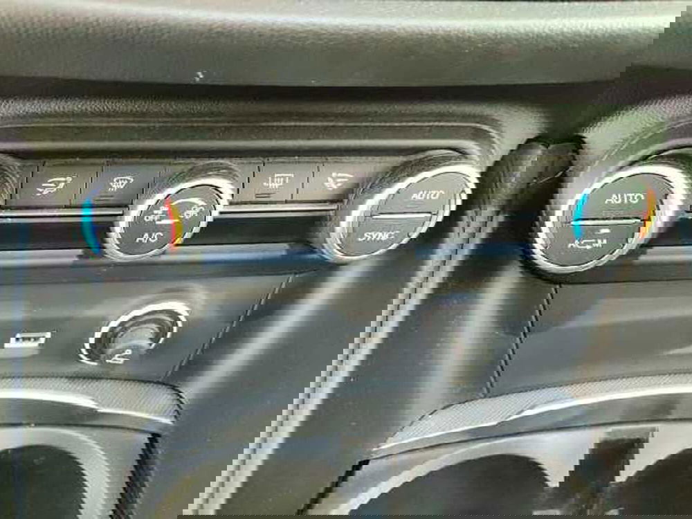 Alfa Romeo Stelvio usata a Teramo (20)