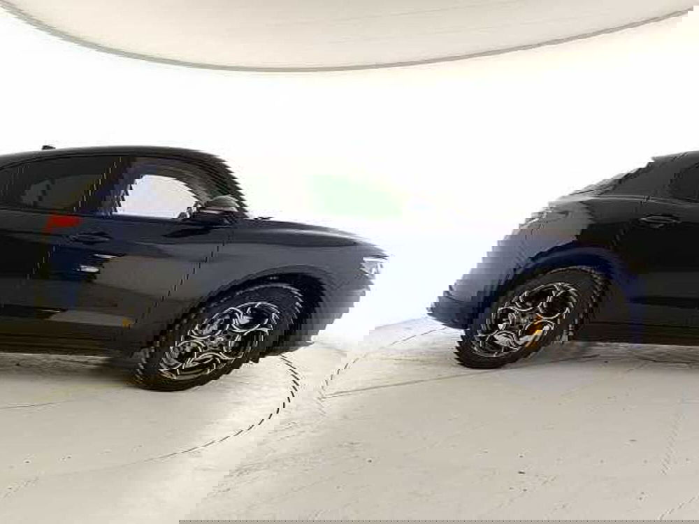 Alfa Romeo Stelvio usata a Teramo (5)