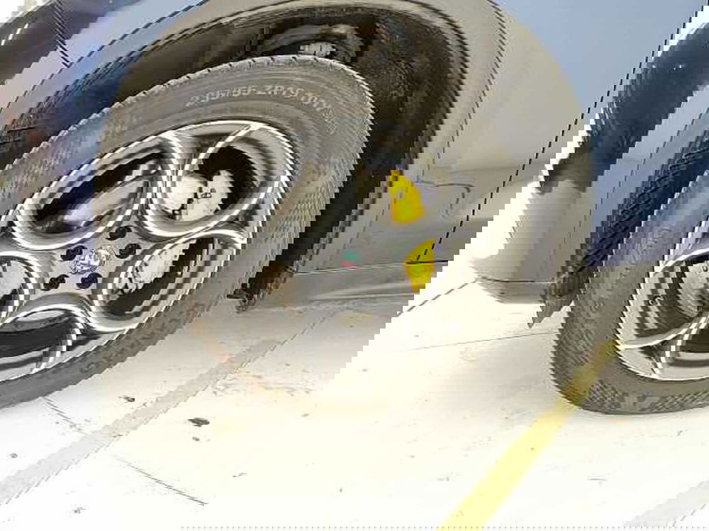 Alfa Romeo Stelvio usata a Teramo (7)