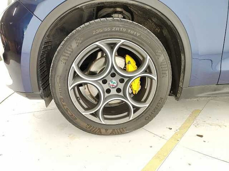 Alfa Romeo Stelvio usata a Teramo (7)