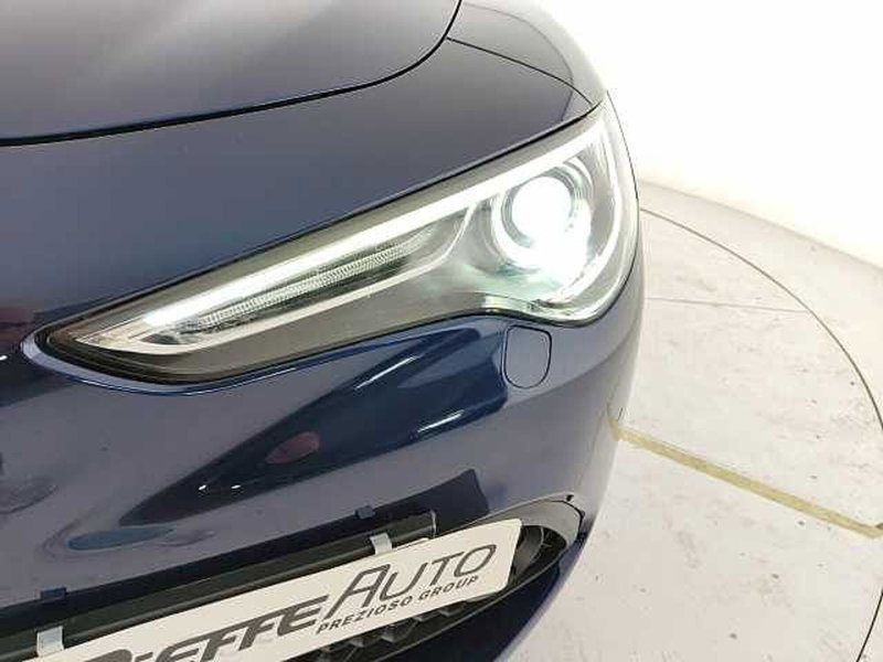 Alfa Romeo Stelvio usata a Teramo (8)