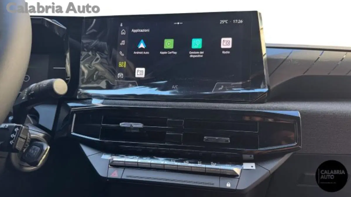 Renault Clio nuova a Reggio Calabria (16)
