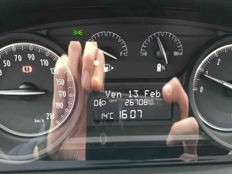 Lancia Ypsilon usata a Torino (14)
