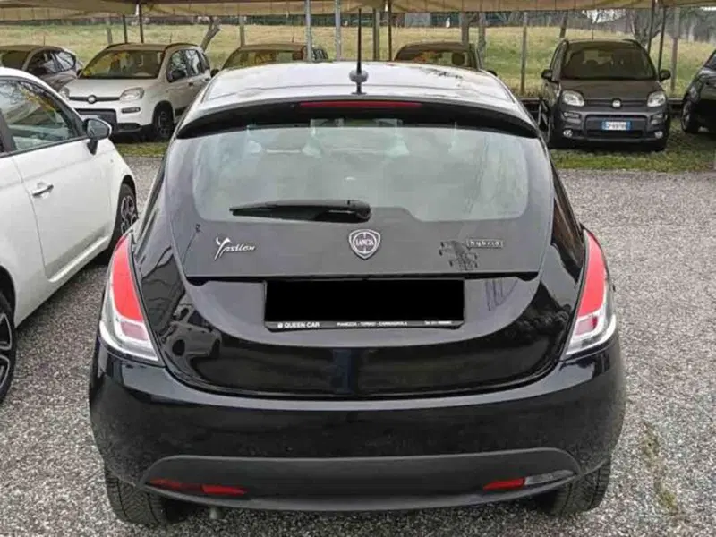 Lancia Ypsilon usata a Torino (5)