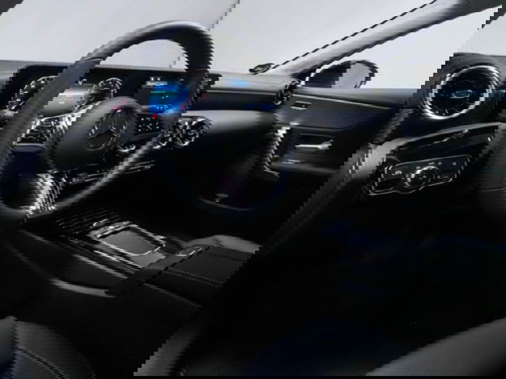 Mercedes-Benz Classe A Sedan usata a Milano (5)
