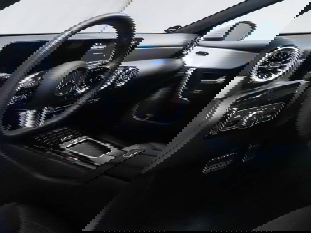 Mercedes-Benz Classe A usata a Milano (8)