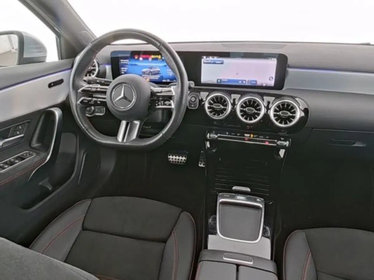 Mercedes-Benz Classe A usata a Milano (7)