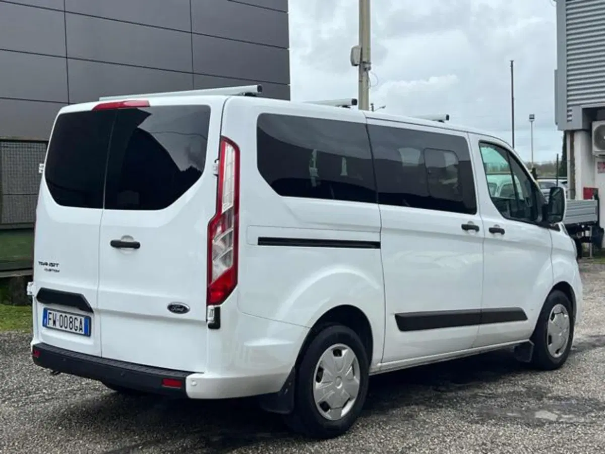 Ford Transit Custom Furgone usata a Lucca (3)
