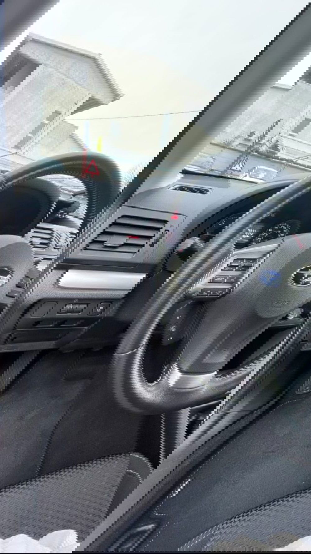 Subaru Forester usata a Novara (11)