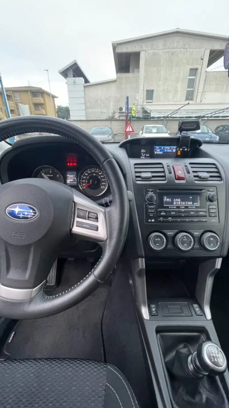 Subaru Forester usata a Novara (12)