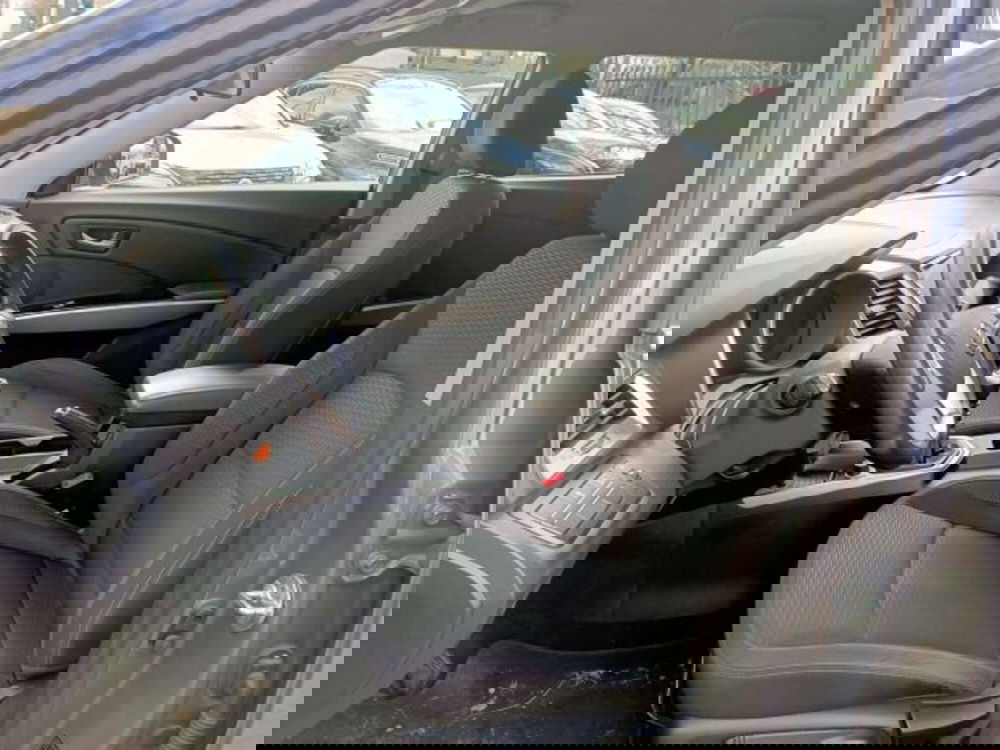 Ssangyong Tivoli usata a Firenze (10)