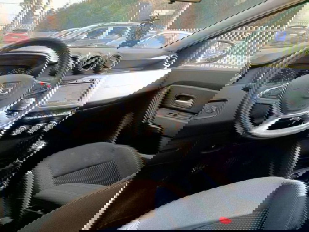 Dacia Duster usata a Firenze (11)