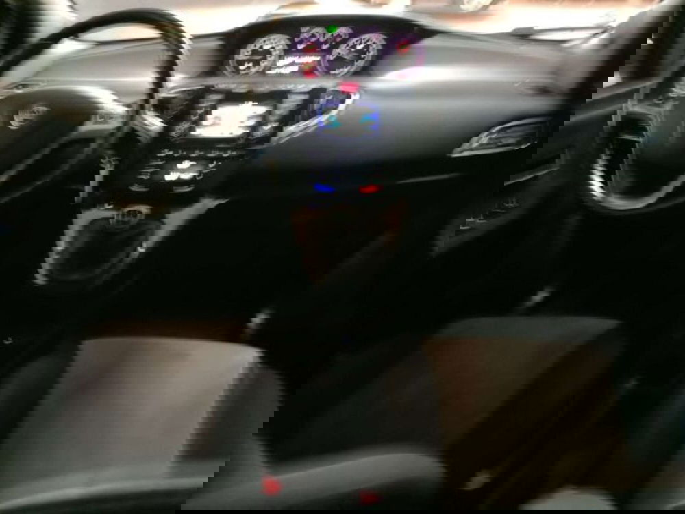 Lancia Ypsilon usata a Firenze (10)