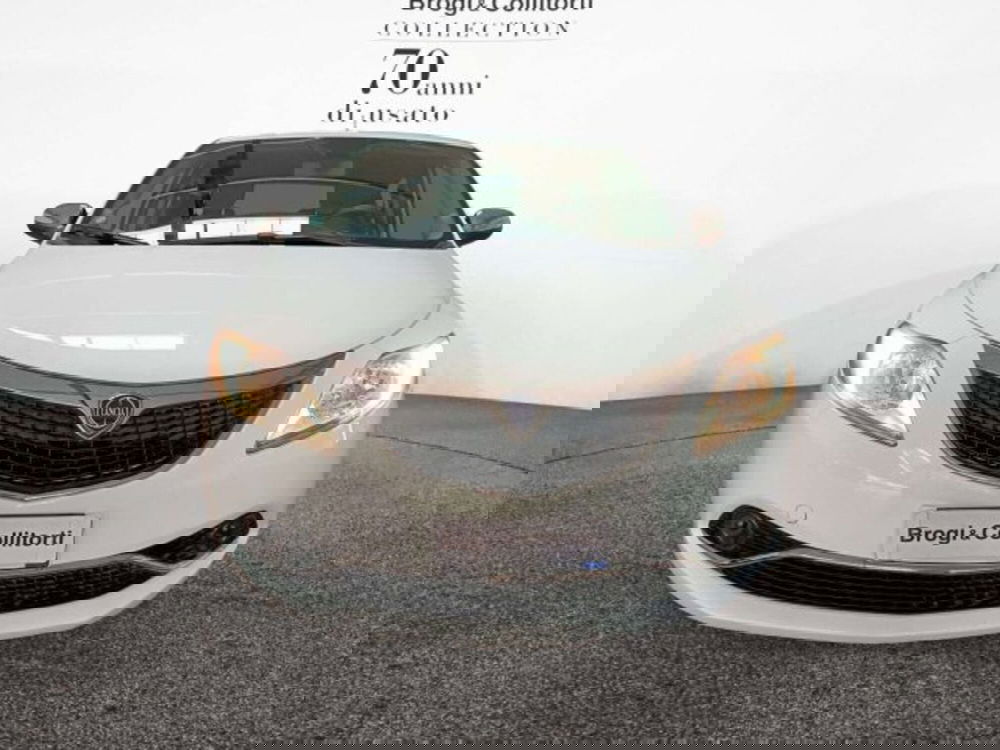 Lancia Ypsilon usata a Firenze (2)