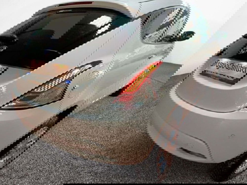 Lancia Ypsilon usata a Firenze (4)