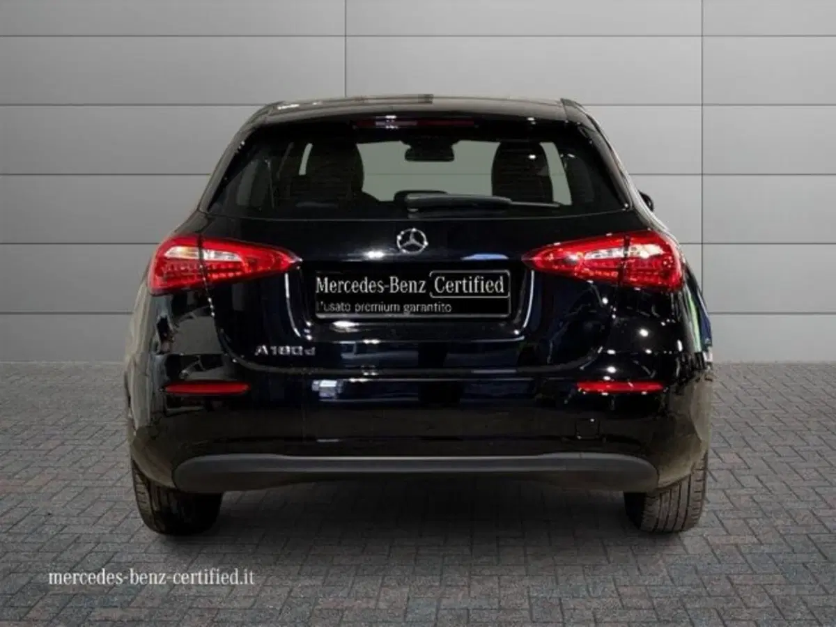 Mercedes-Benz Classe A Sedan usata a Bologna (4)