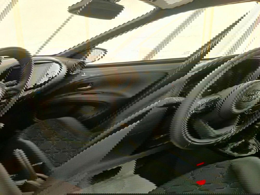 Toyota Aygo X usata a Monza e Brianza (11)