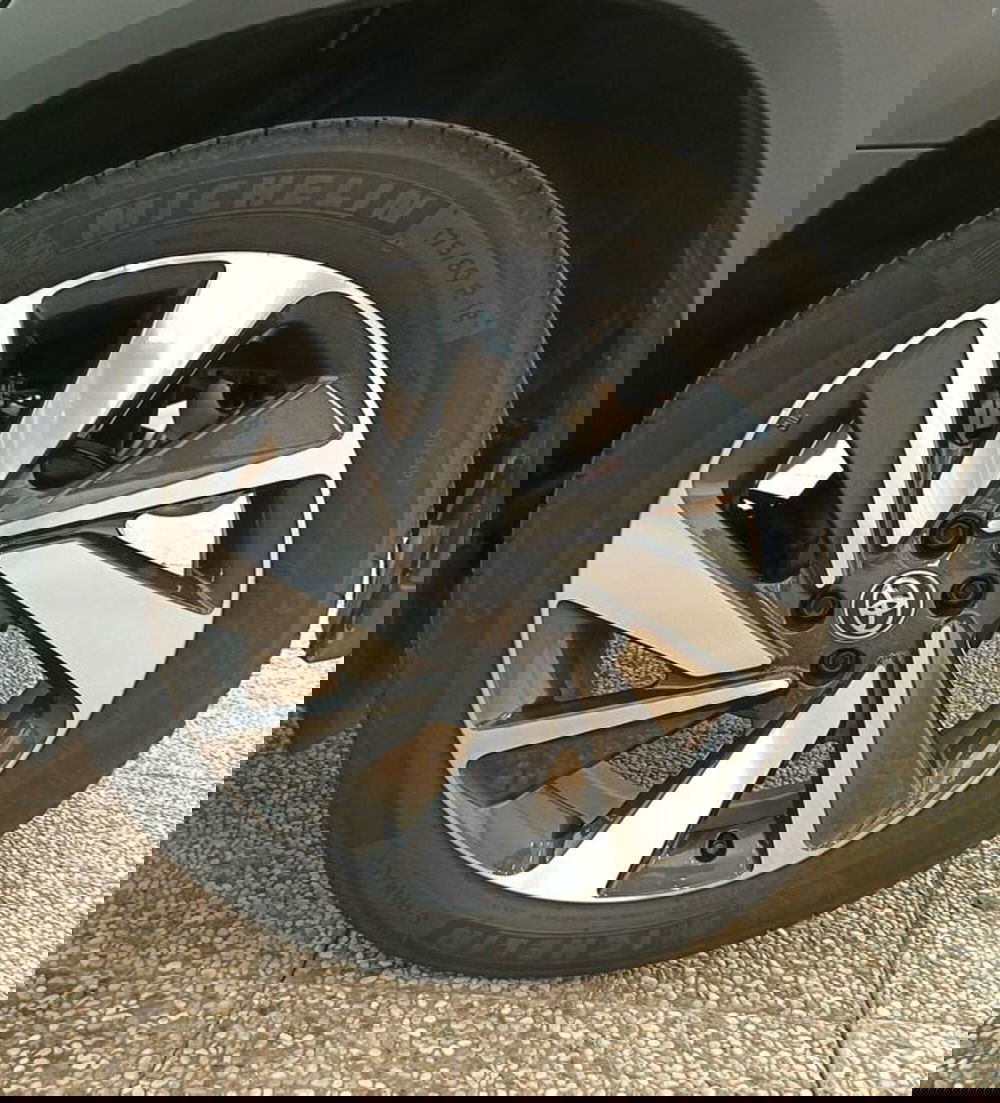 Toyota Aygo X usata a Monza e Brianza (14)