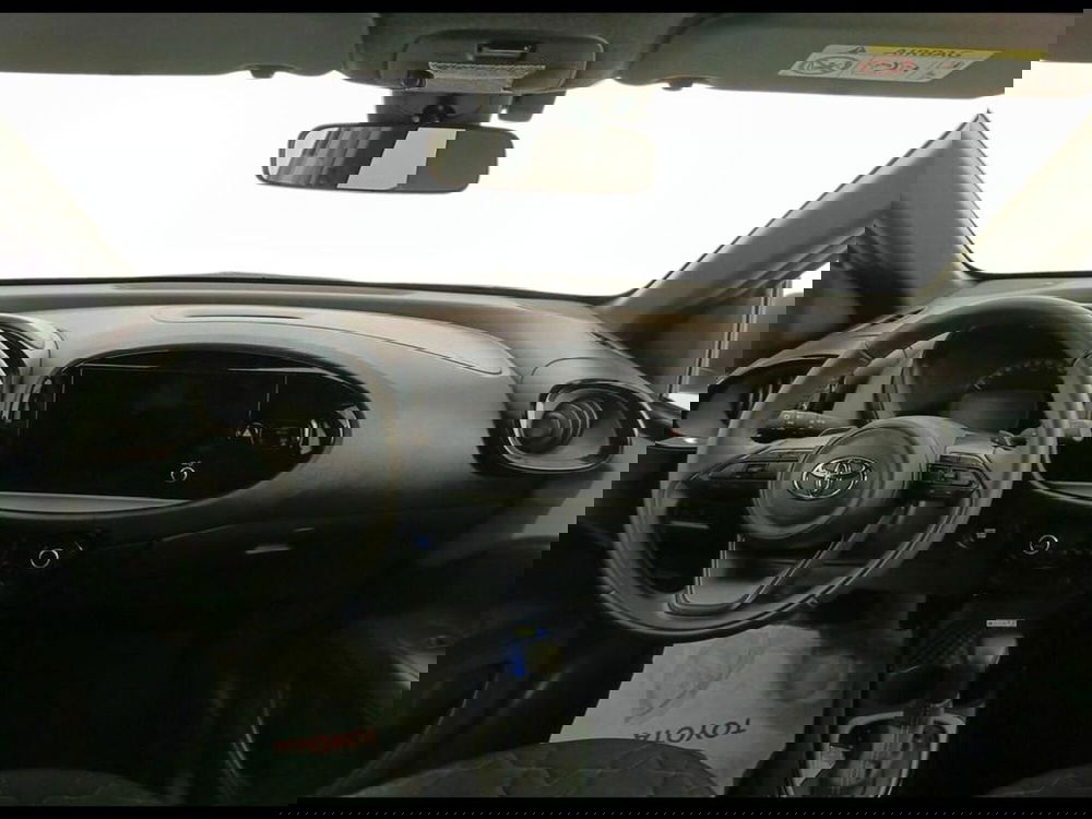 Toyota Aygo X usata a Monza e Brianza (8)