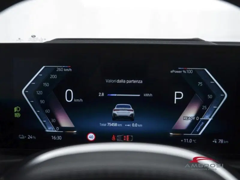BMW i4 usata a Perugia (13)