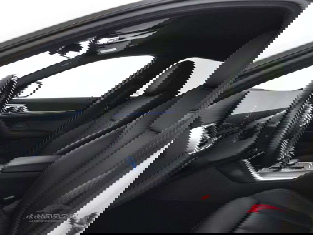 BMW i4 usata a Perugia (9)