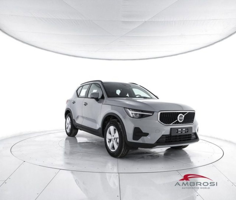 Volvo XC40 nuova a Perugia (2)