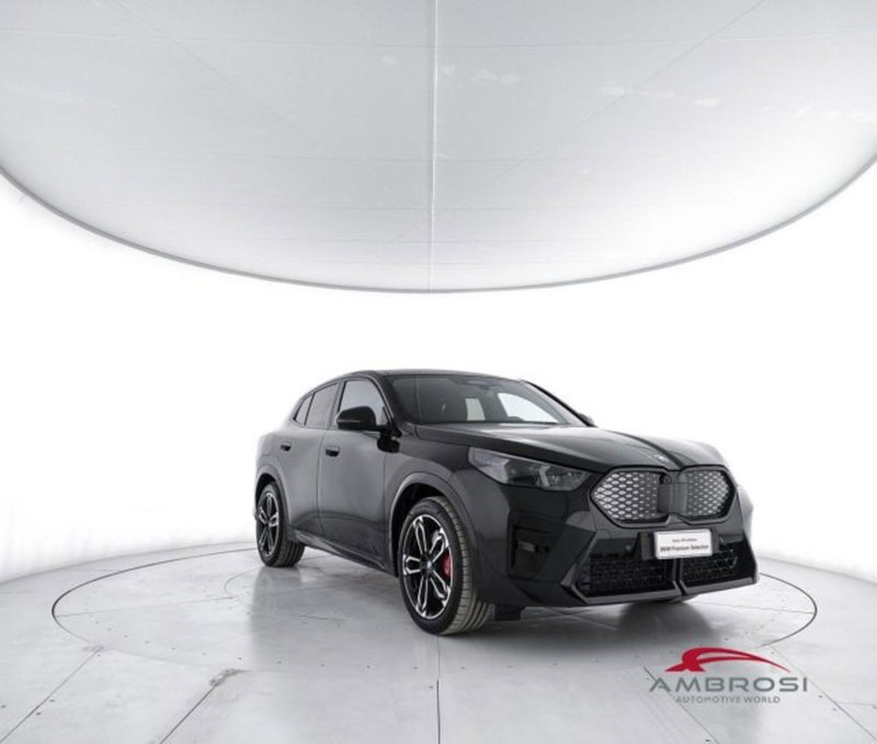 BMW iX2 usata a Perugia (2)