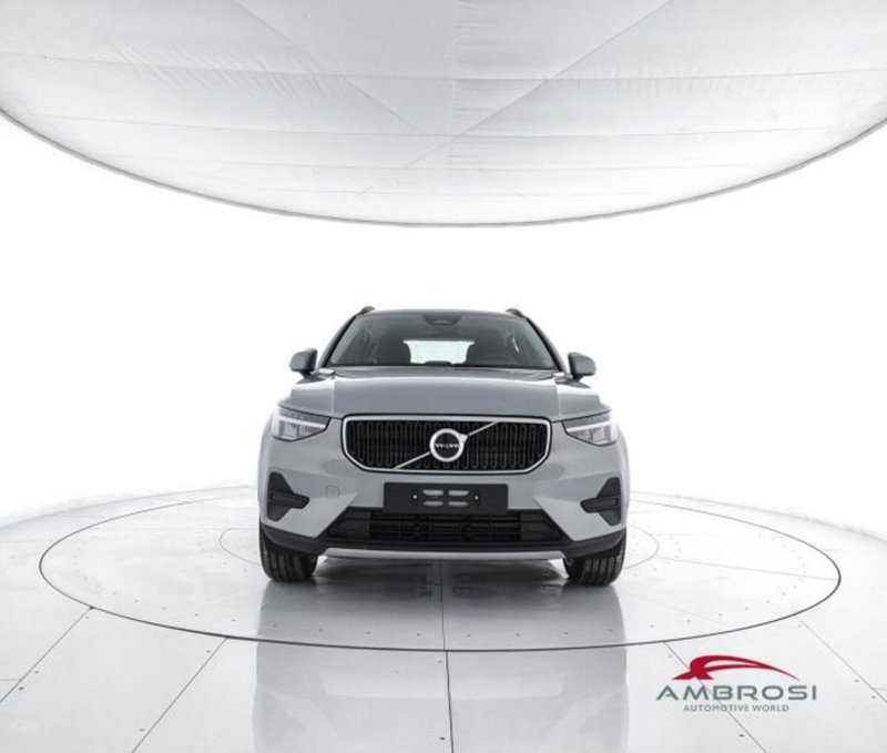 Volvo XC40 nuova a Perugia (5)
