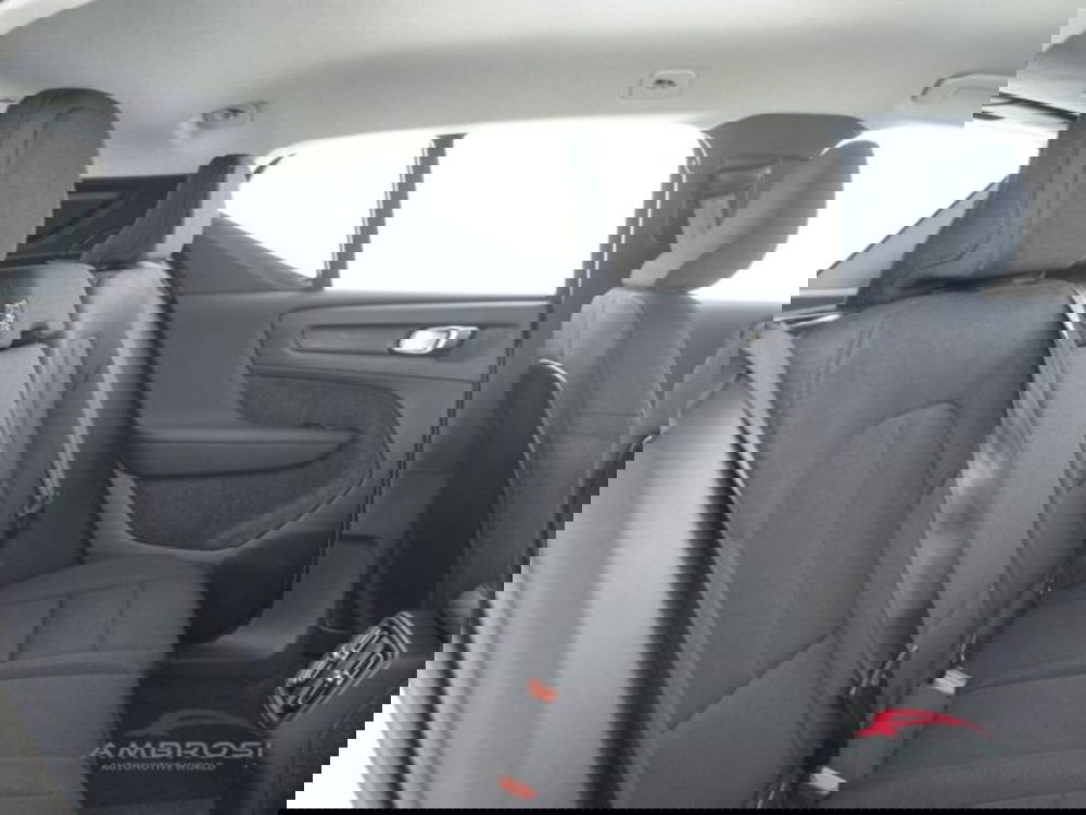Volvo XC40 nuova a Perugia (11)