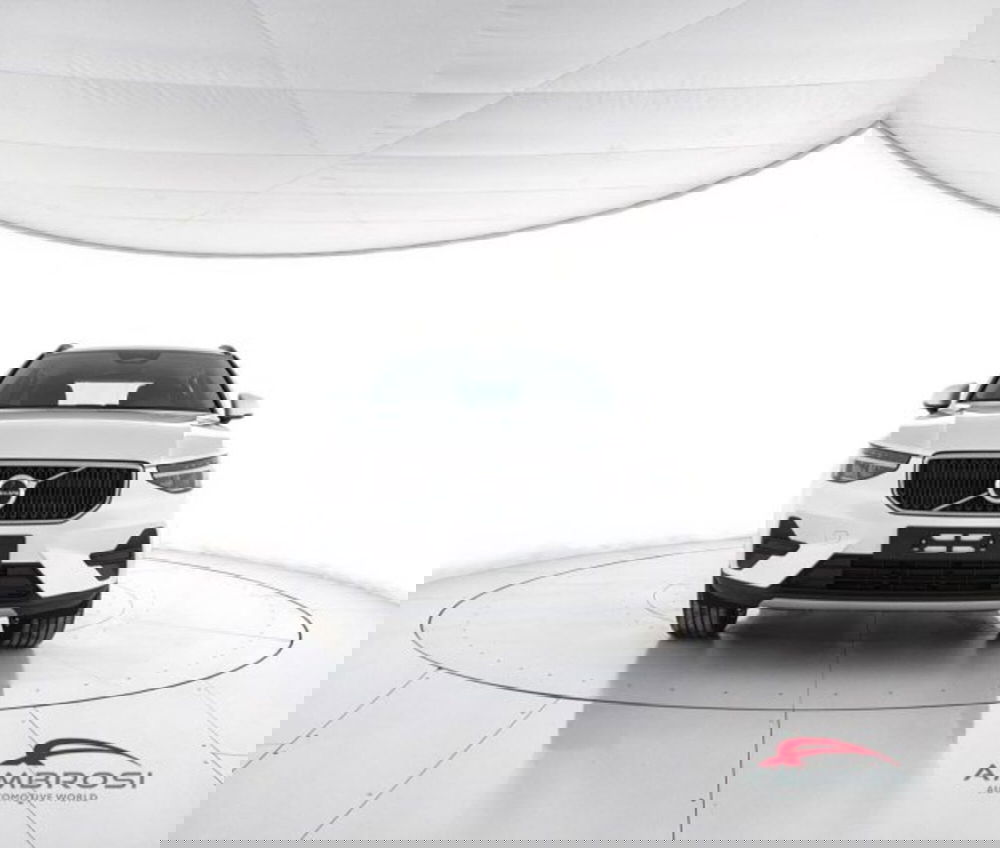 Volvo XC40 nuova a Perugia (5)