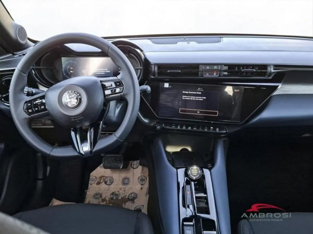 Alfa Romeo Junior nuova a Perugia (15)