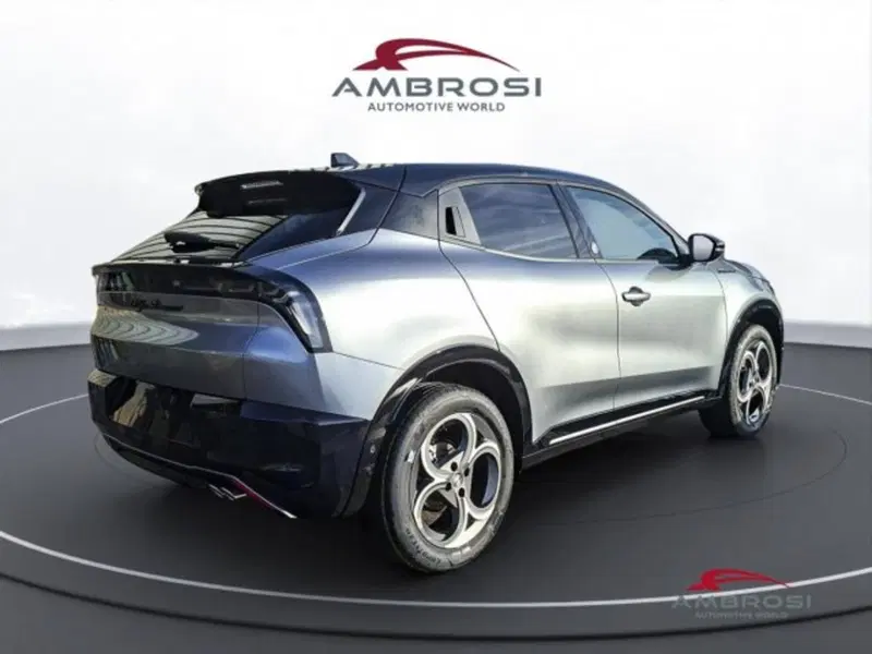 Alfa Romeo Junior nuova a Perugia (3)