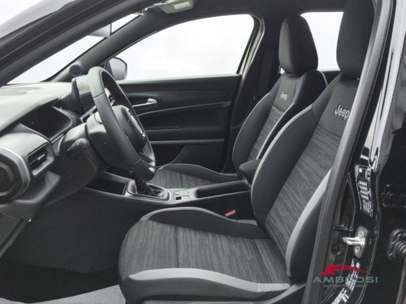 Jeep Avenger nuova a Perugia (10)