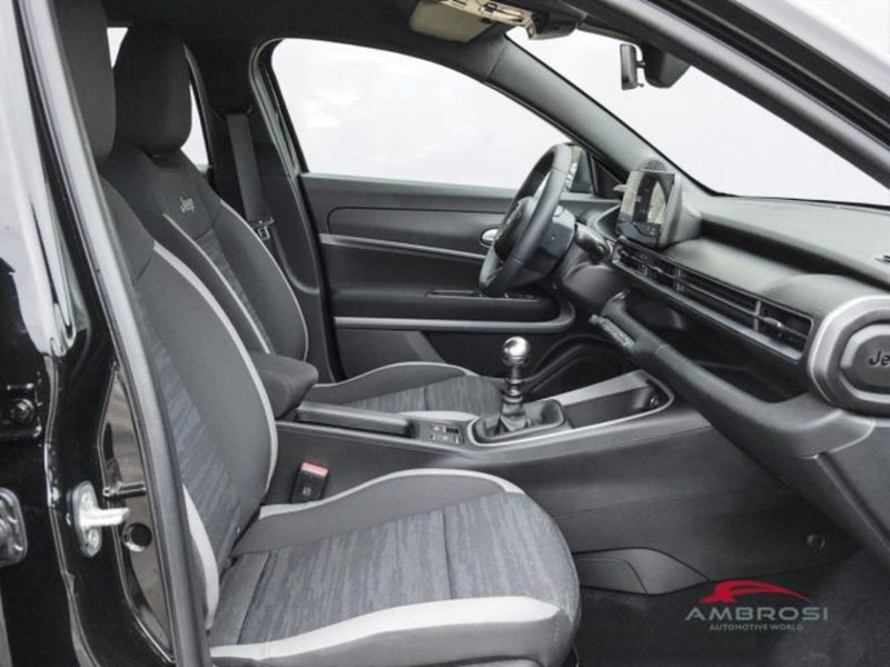 Jeep Avenger nuova a Perugia (12)