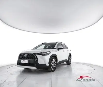 Toyota Corolla Cross Hybrid 2.0h Lounge 4wd 197cv e-cvt del 2024 usata a Corciano