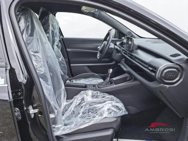 Jeep Avenger nuova a Perugia (12)