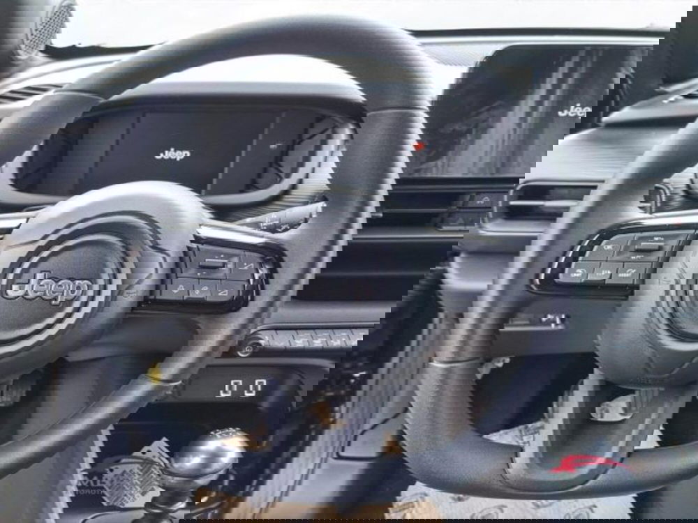 Jeep Avenger nuova a Perugia (14)