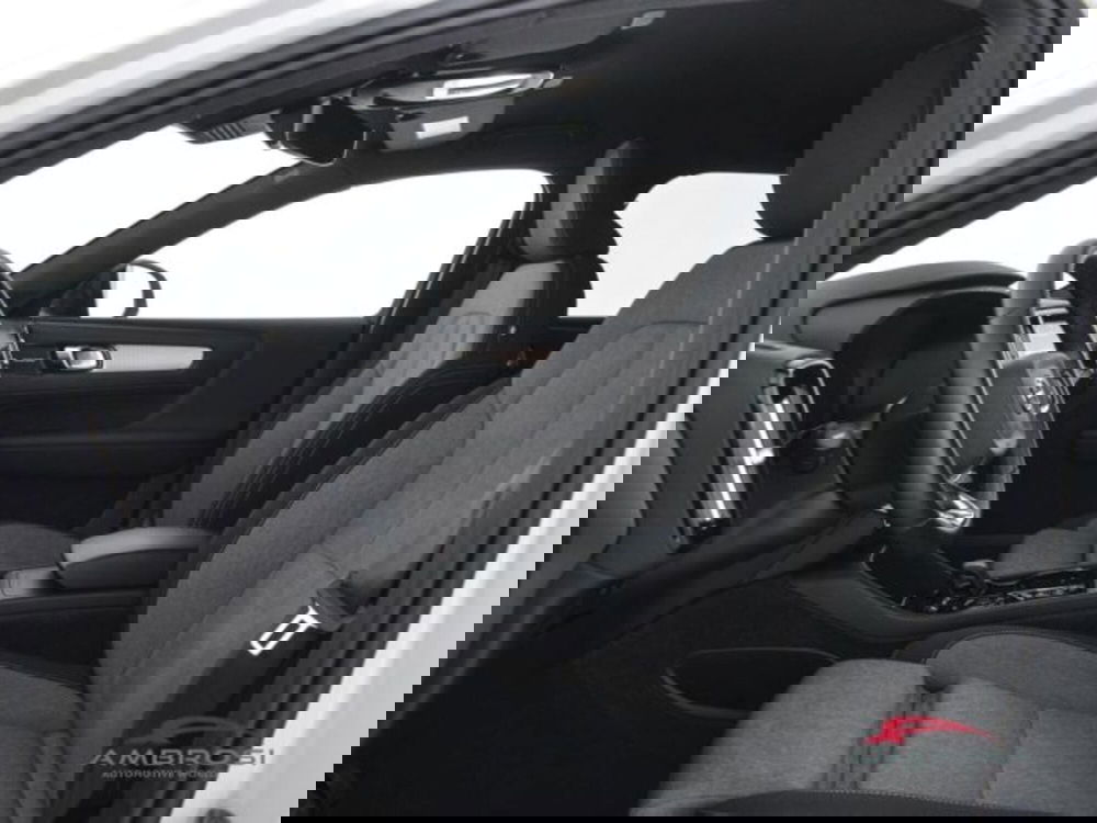 Volvo XC40 usata a Perugia (9)