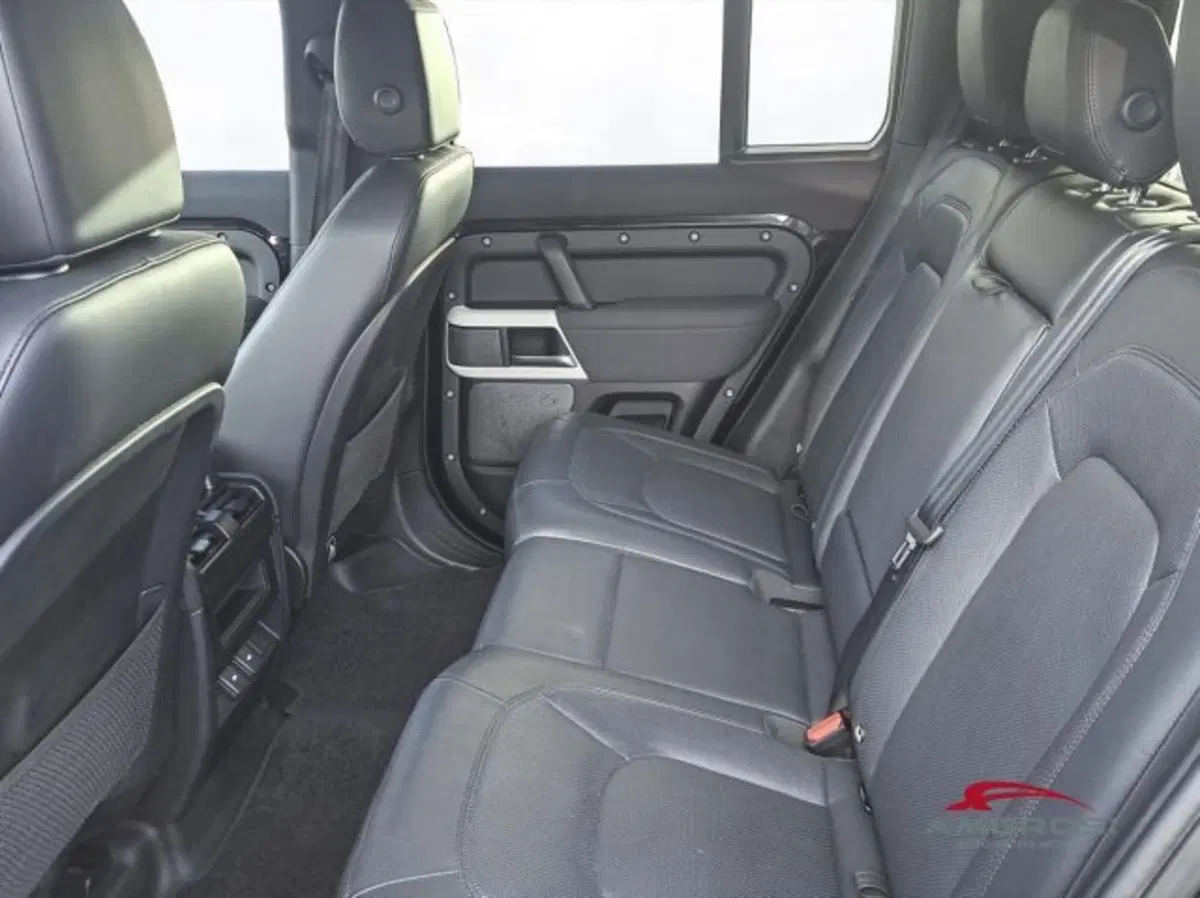 Land Rover Defender usata a Perugia (10)