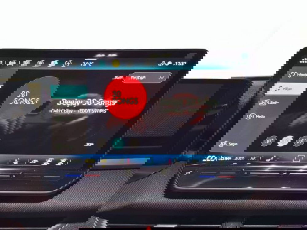 Volkswagen T-Roc nuova a Vicenza (15)