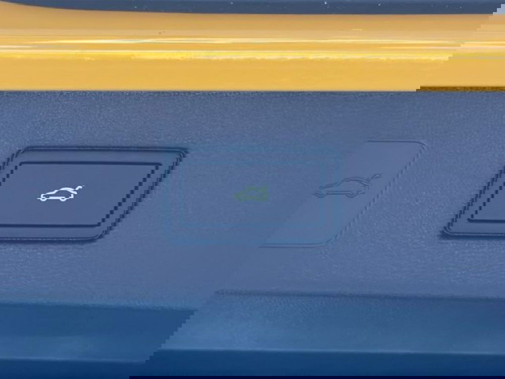 Volkswagen T-Roc nuova a Vicenza (12)